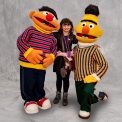 Kinderreporterin Finja mit Ernie und Bert, ©Fracasso