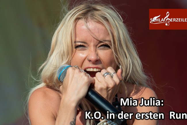 Mia Julia KO