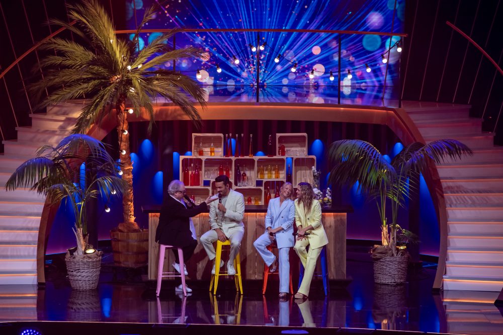 2theMoonbeats: Julia Lindholm und Linda Hesse, Giovanni Zarrella, Heinz Rudolf Kunze